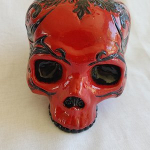 Cinnabar and Onyx skull art sculpture front
