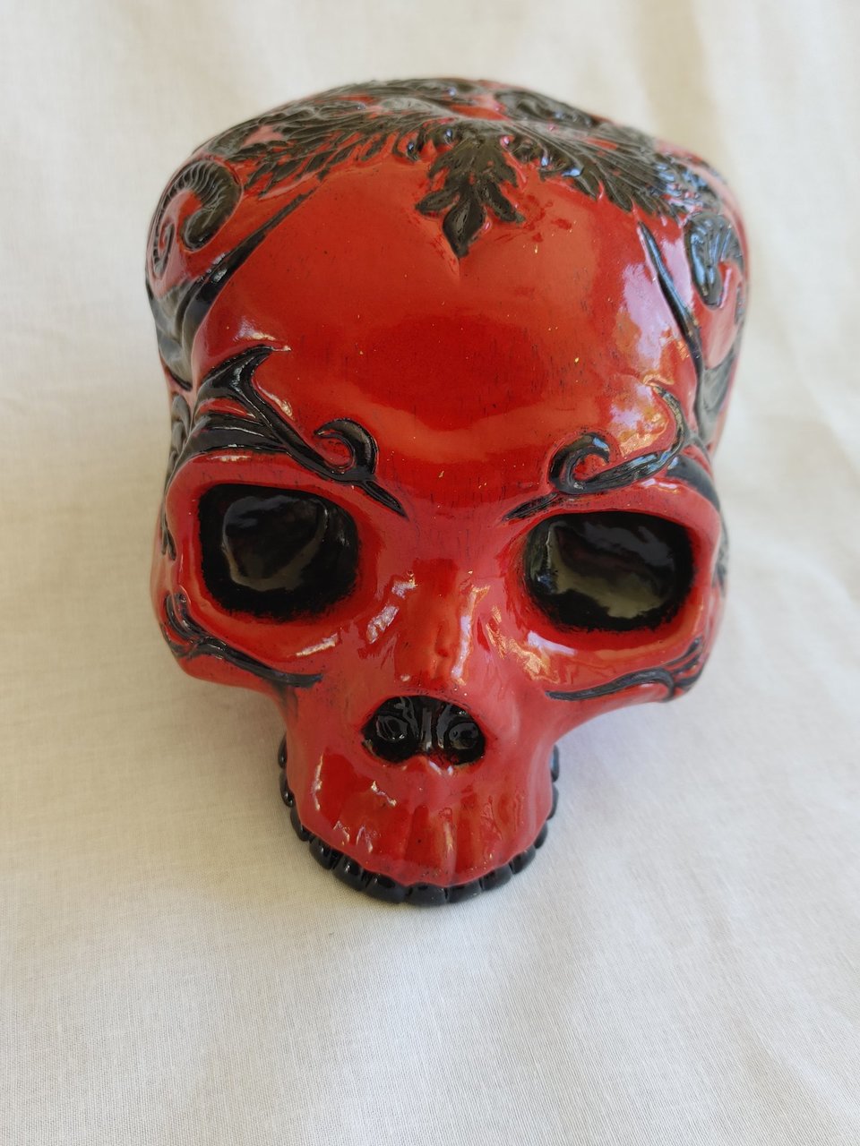 Cinnabar and Onyx skull art sculpture front