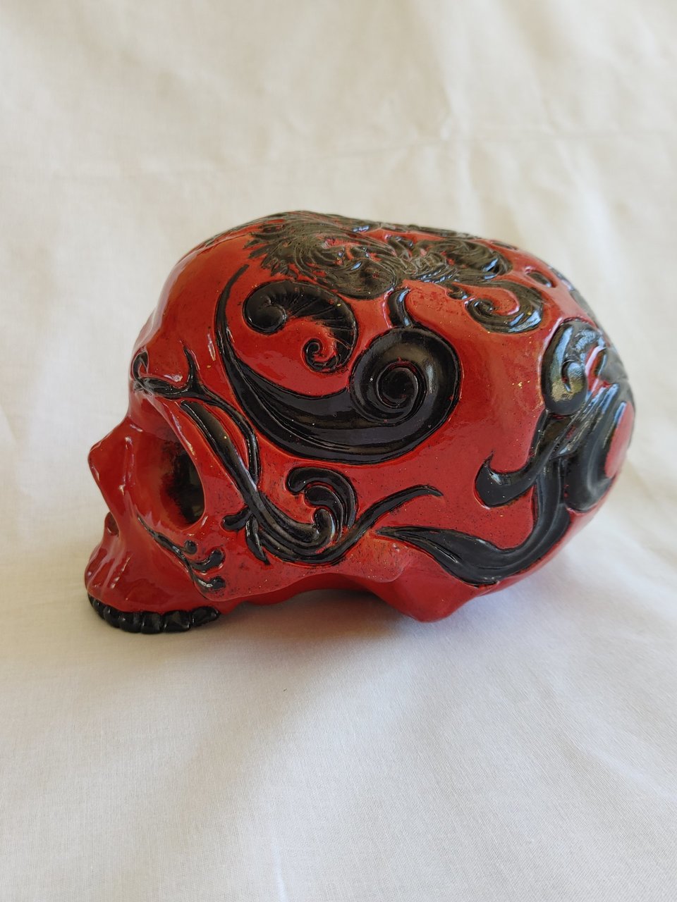 Cinnabar and Onyx skull art sculpture L side